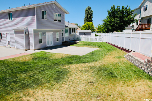 Extra Large Backyard