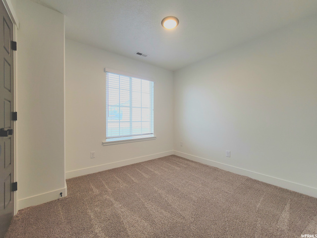 Bedroom 1 - Main Floor