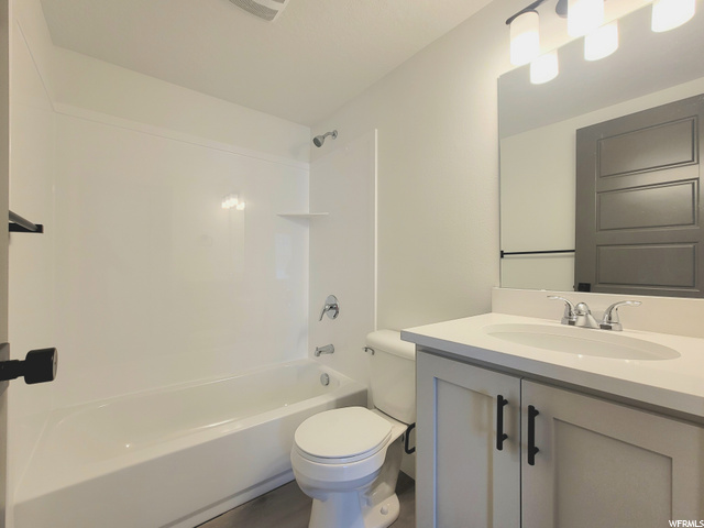 Bathroom 1 - Main Floor