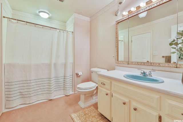 Upstairs Bathroom (#1)