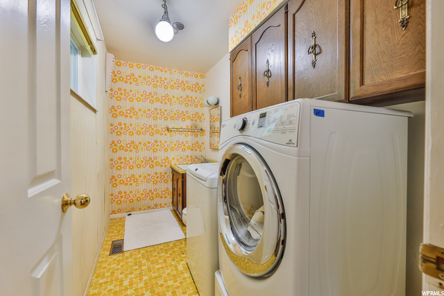 Main Level Laundry/Bathroom #2