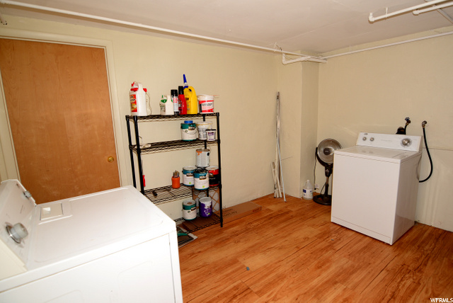 Shared laundry in front house