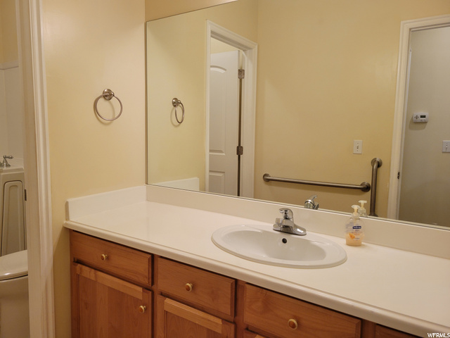 2nd Bathroom