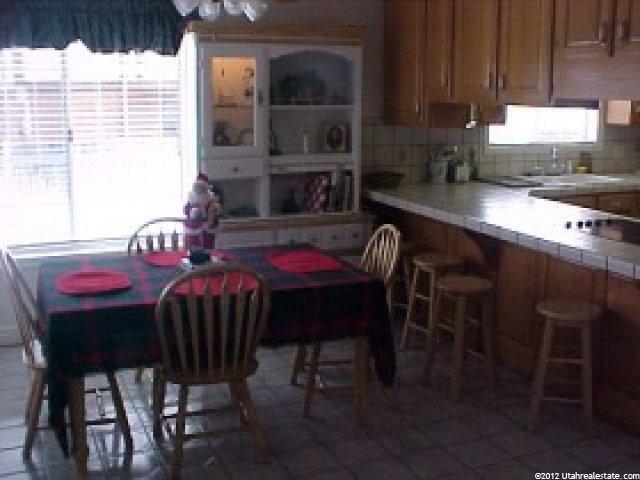 8775 Summer Meadow Dr, Sandy, UT 84093 — photo 5