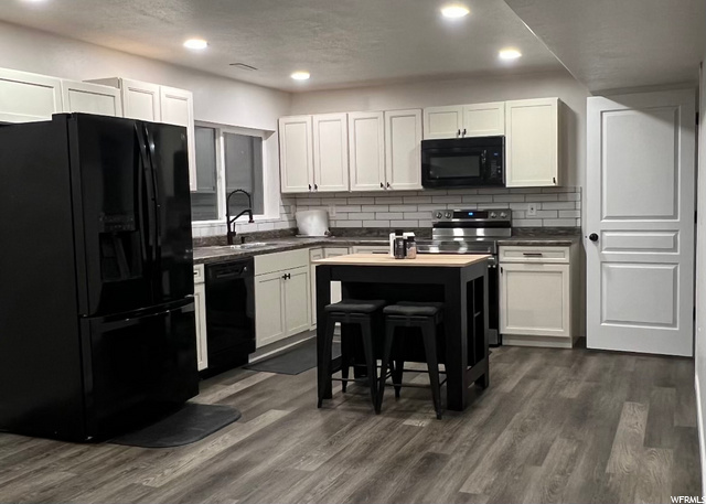 Downstairs Kitchen