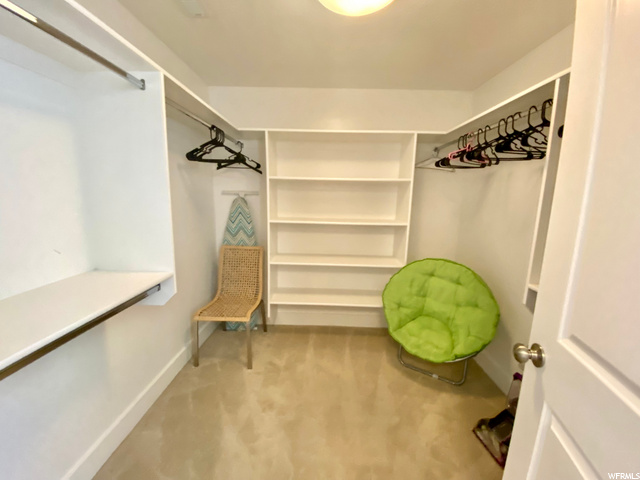 Guest suite closet