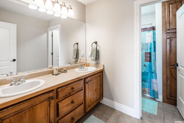 Upstairs Bathroom