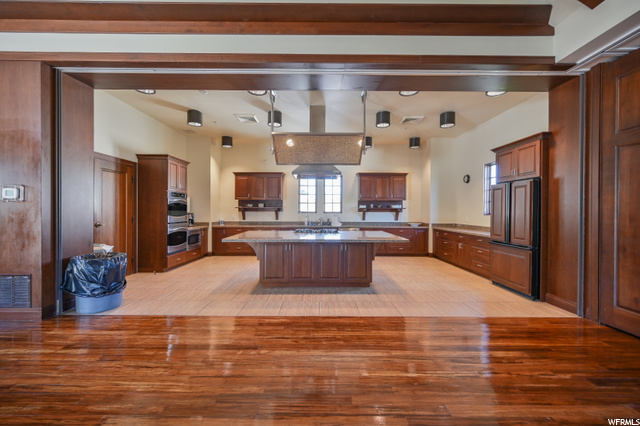 Garden Park clubhouse kitchen