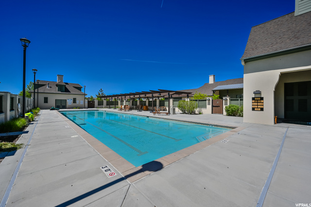 Garden Park pool