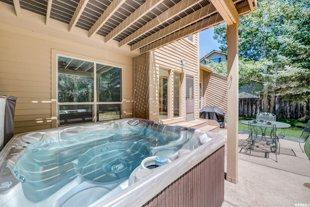 Seven person hot tub included