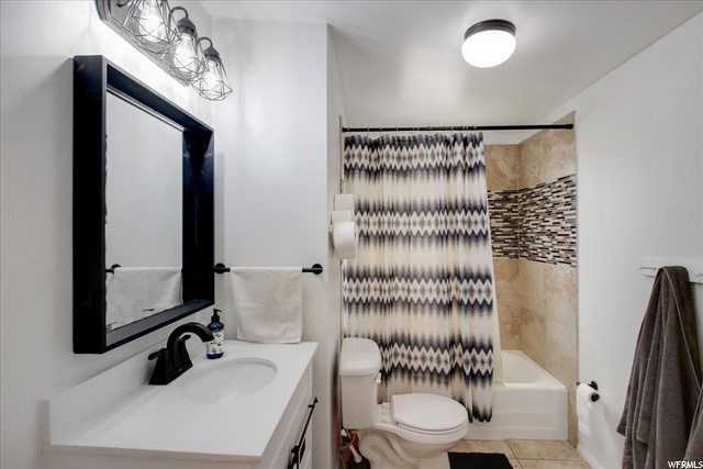 Main Bathroom