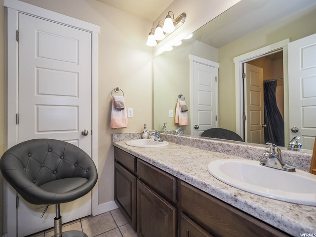 2 story bath