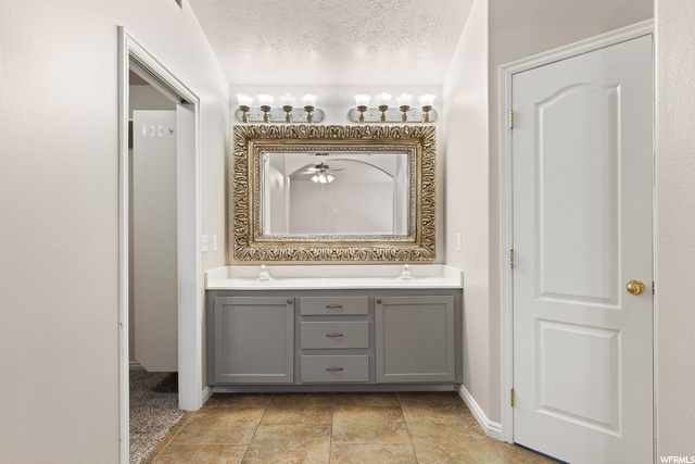 Master 3/4 Bath