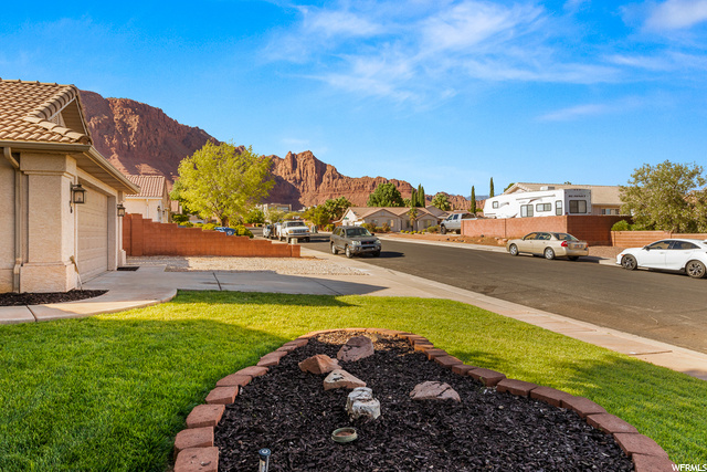 Red Rock Views to North