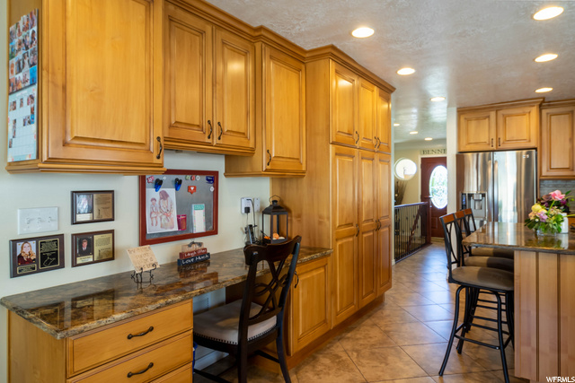 Kitchen & Family Room (main floor)