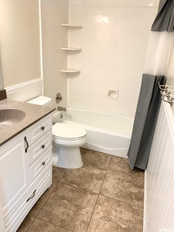 Full Bathroom off Family Room (main floor)