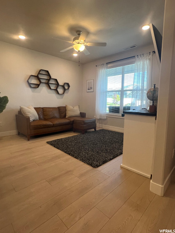 Dinning- looking to Family room