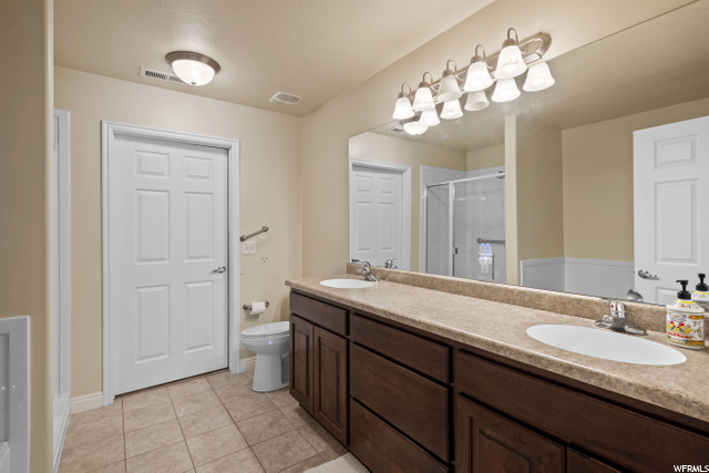 Owner's Bathroom
