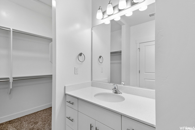 Home listed features DUAL sinks in Primary Bathroom