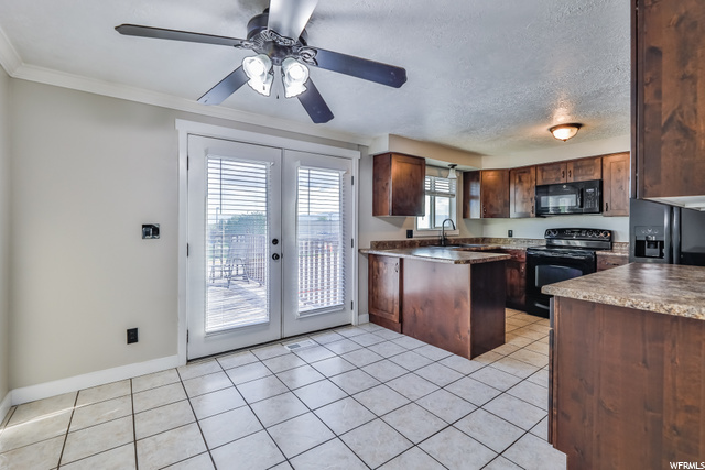 Dining/Kitchen