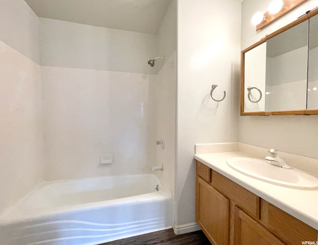 Owner's Suite Bathroom