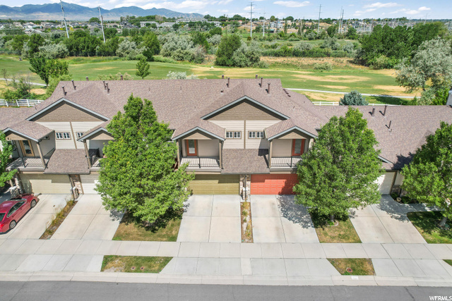 9184 S Jordan Oaks Dr, Sandy, UT 84070