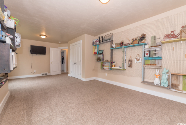 Upstairs bedroom 2