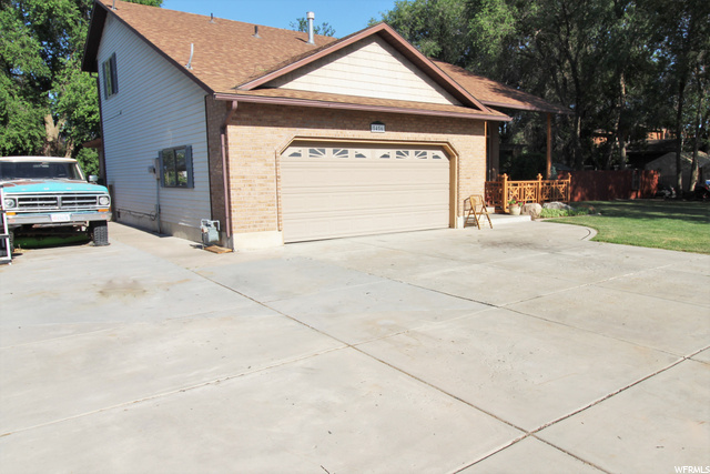 FRONT OF HOME - OTHER VIEW