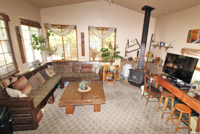 DEN/SUNROOM