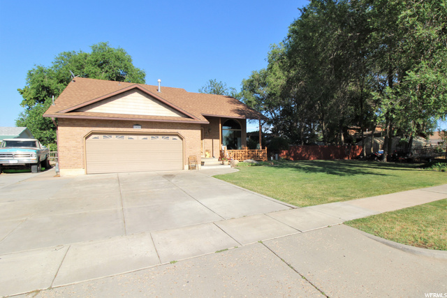 FRONT OF HOME - OTHER VIEW