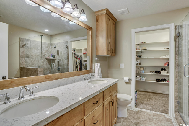 Master Bath-Double Vanity
