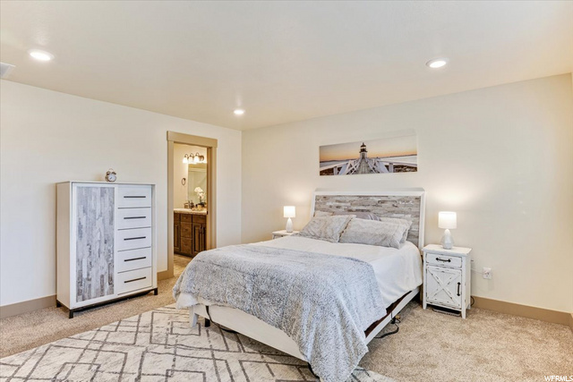 Master Bedroom w/ Walk-in Closet