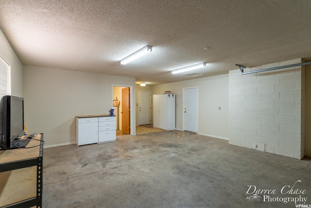 27-Garage Reverse