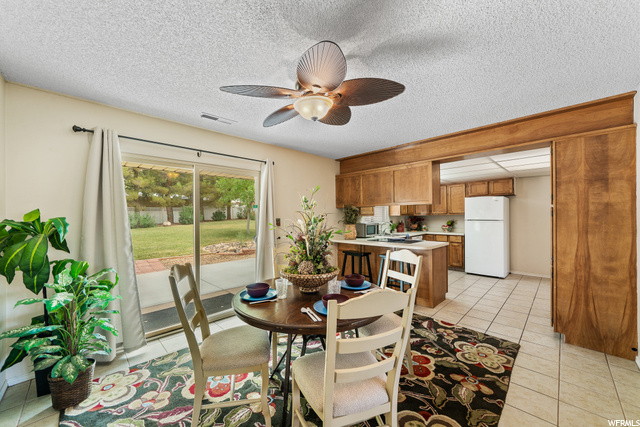 14-Dining Area