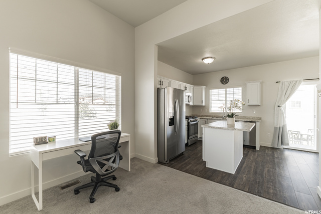 Living Room/Kitchen