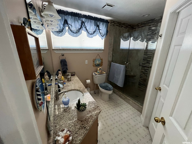 Master bath 1