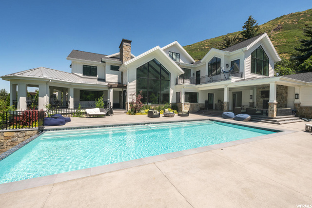 Photo of 4033 S PARKVIEW DR, Salt Lake City, UT 84124