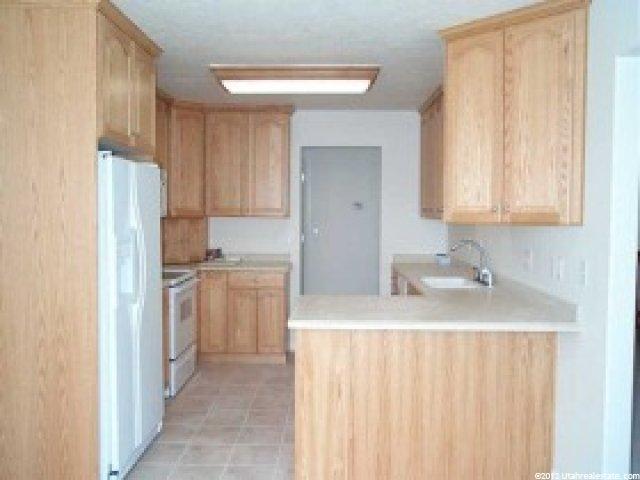 38 Canterbury Cir, Logan, UT 84321 — photo 2