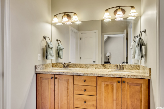 Master Vanity