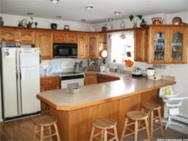 1379 Cedar Crest Dr, Sandy, UT 84092 — photo 4