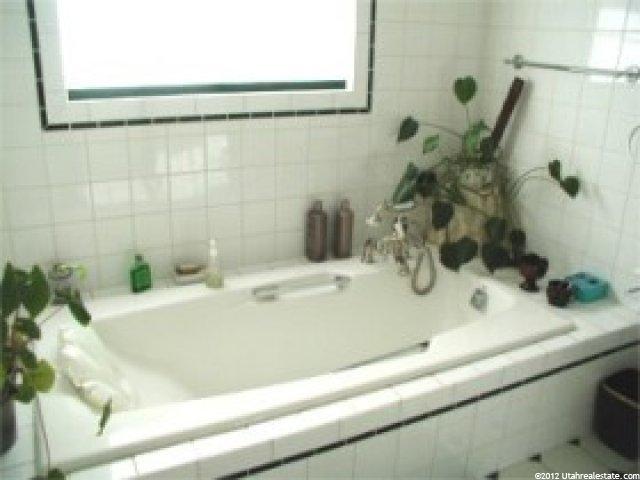1379 Cedar Crest Dr, Sandy, UT 84092 — photo 7