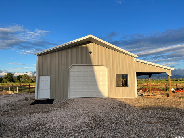 Roper Barn/ Lean