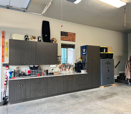 Shop Cabinets