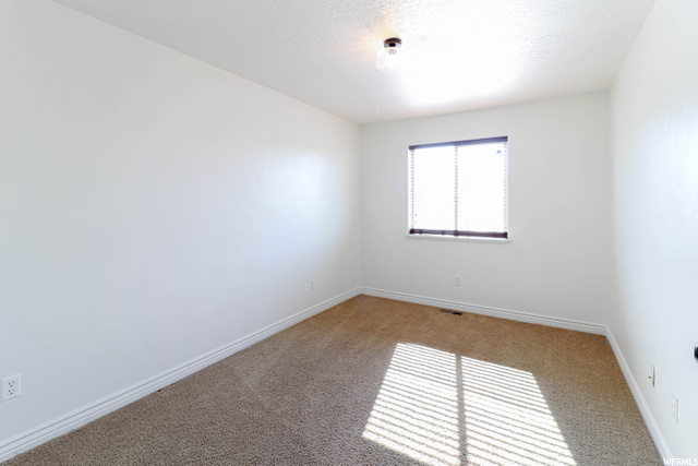 Upstairs Bedroom 2