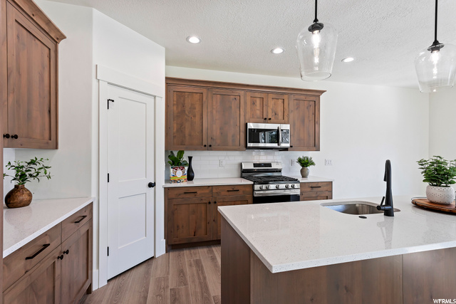 Quartz countertops