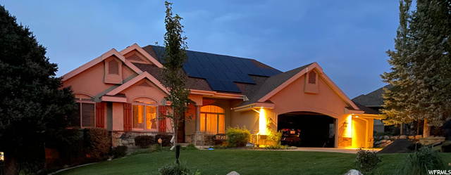 933 E Coyote Cir, North Salt Lake, UT 84054