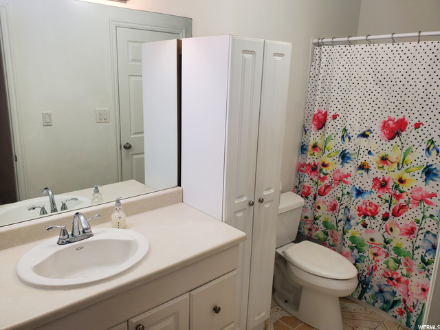 2nd Level Bathroom