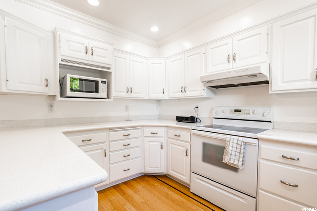 Main kitchen