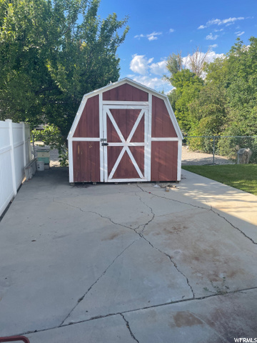 Shed