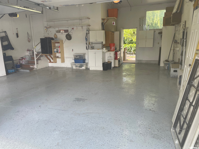 Over sized garage